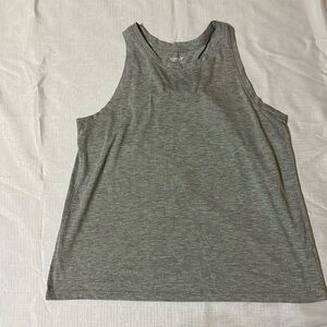 Women’s tank top size medium